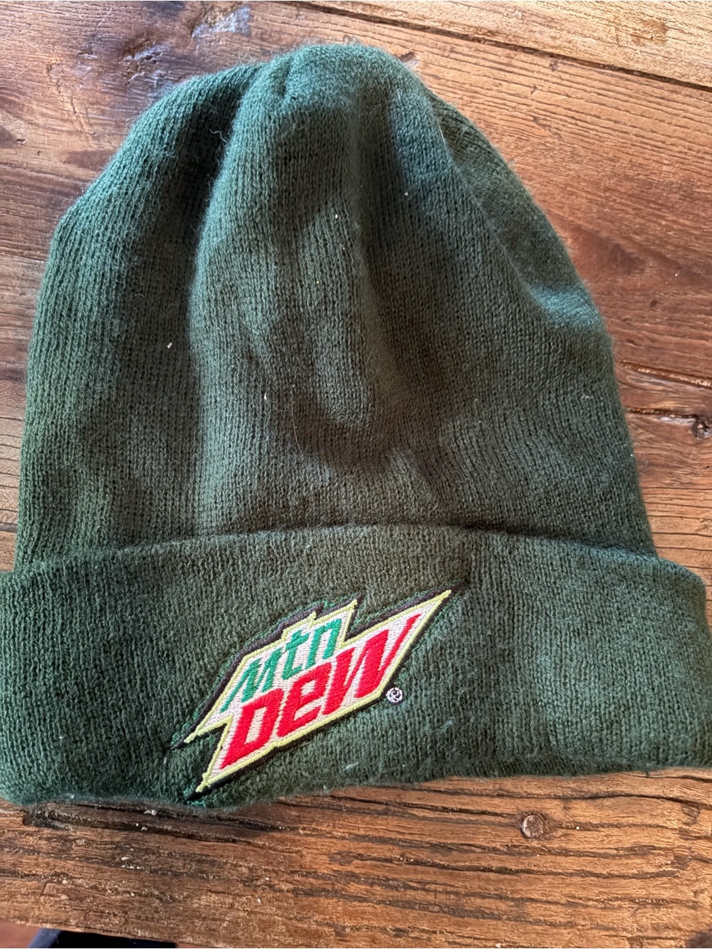 VTG Mtn Dew embroidered patch green winter beanie cap skull hat made in USA